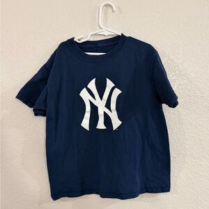 Kids New York Yankees Navy Blue Graphic T-Shirt